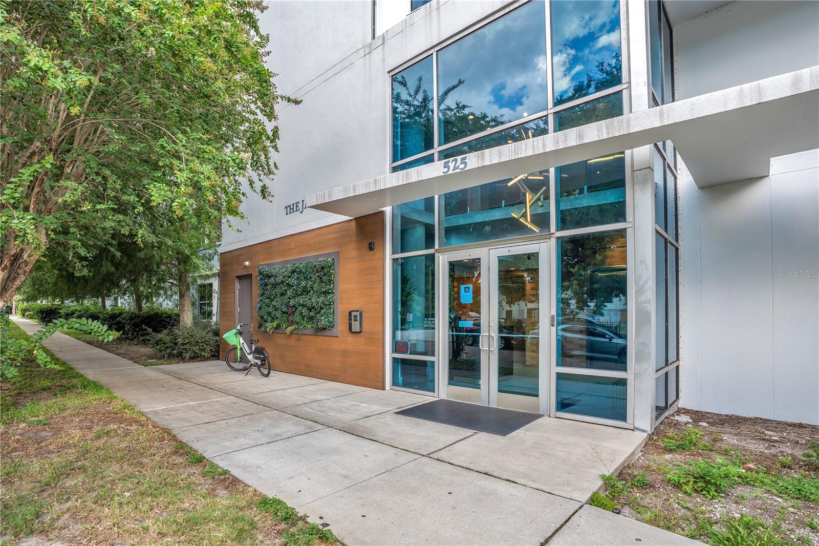 JACKSON - Residential Lease