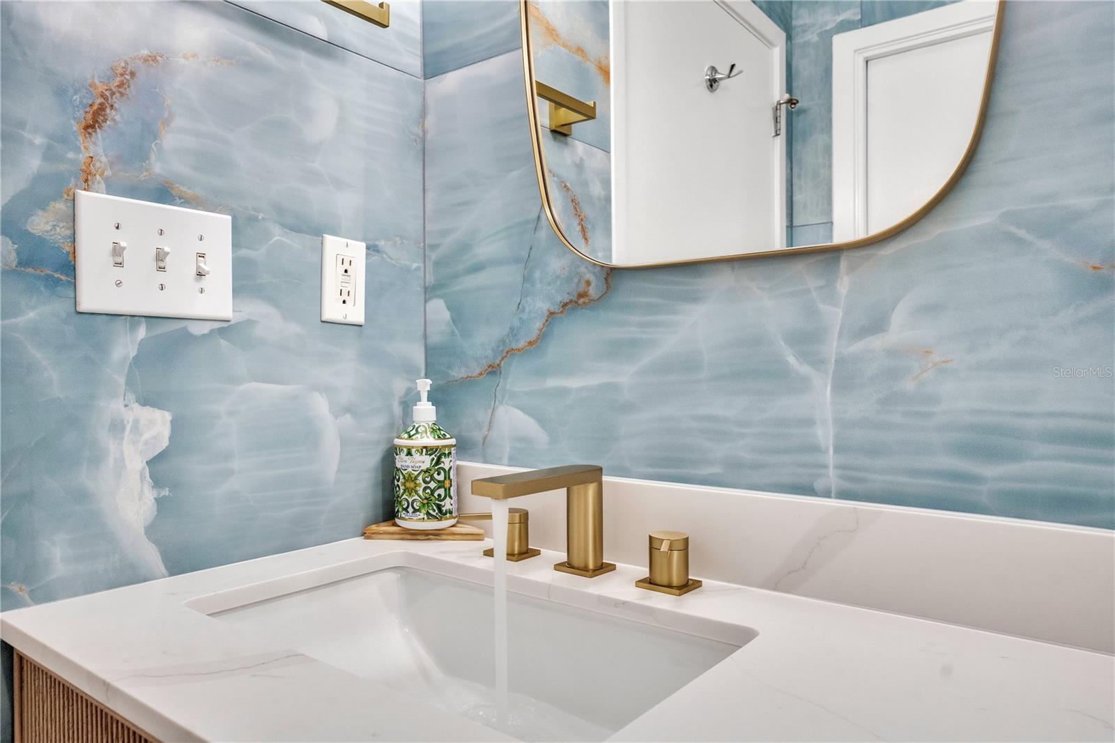 JACKSON - Residential Lease