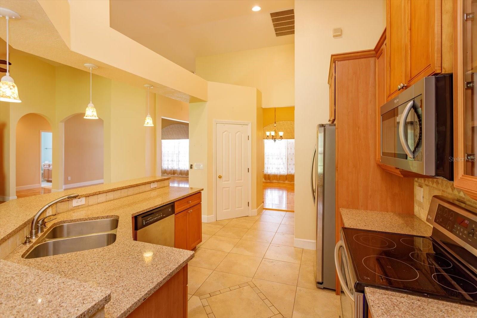 SUNSET HILLS - Residential