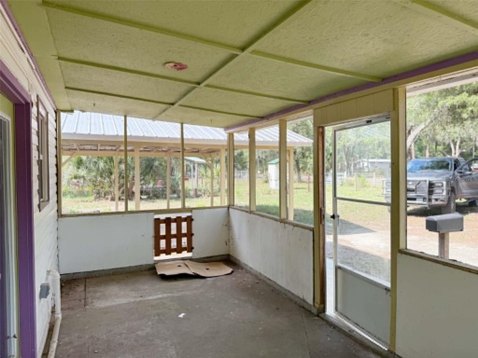 SUWANNEE RIVER SPGS 01/MANATEE - Residential