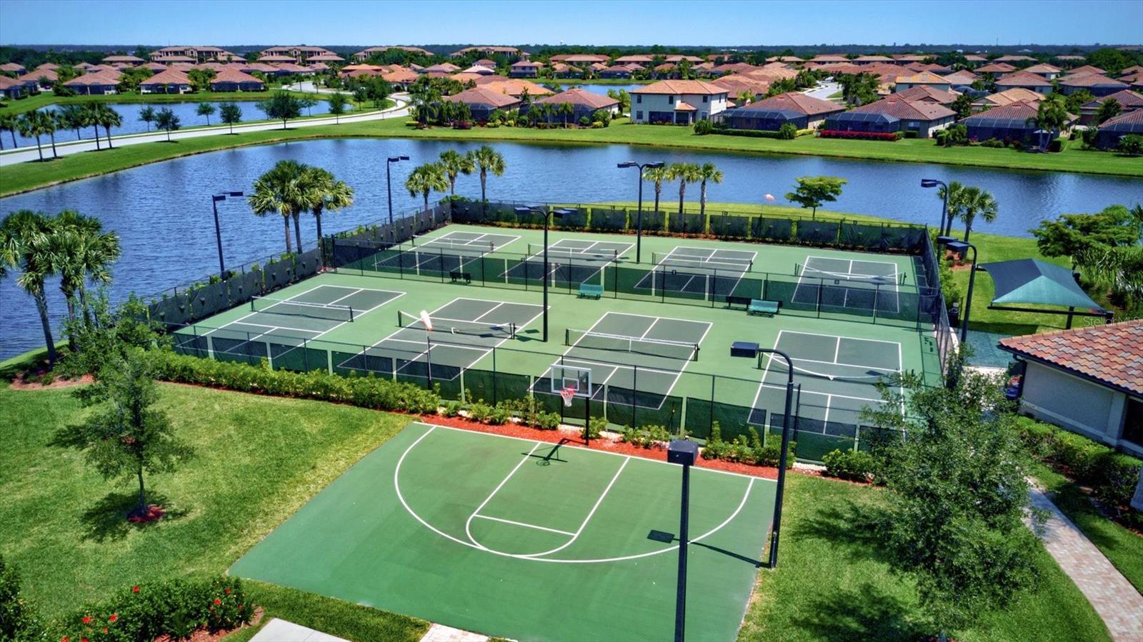 RIVER STRAND - Residential Lease