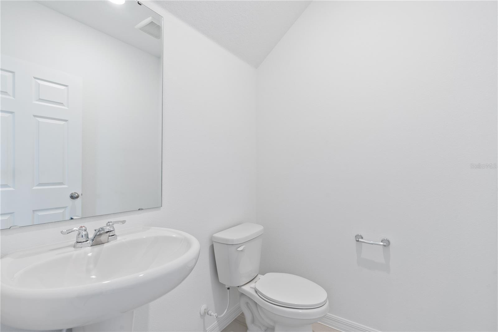 CAGAN CROSSING WEST PHASE 1 PB 82 PG 69- 79 LOT 28 - Residential Lease