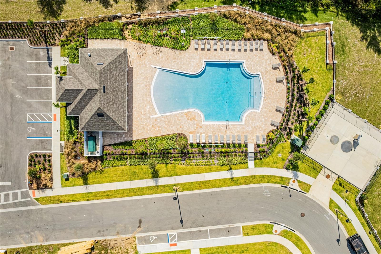 CAGAN CROSSING WEST PHASE 1 PB 82 PG 69- 79 LOT 28 - Residential Lease