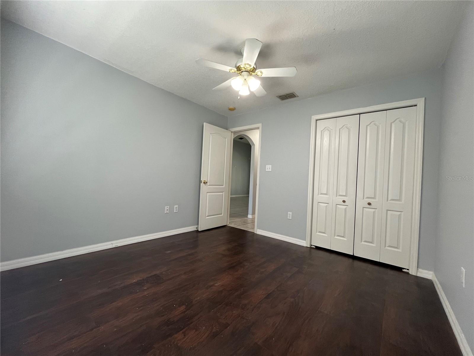 CRESCENT PARK - Residential Lease