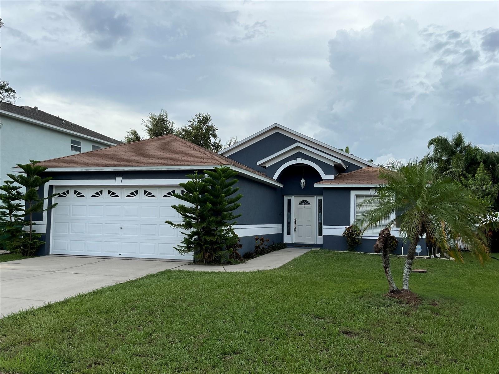 CRESCENT PARK - Residential Lease