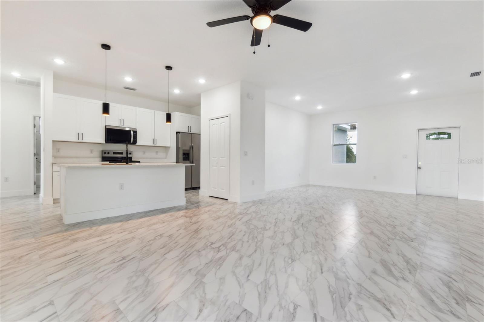 ROTONDA SANDS - Residential