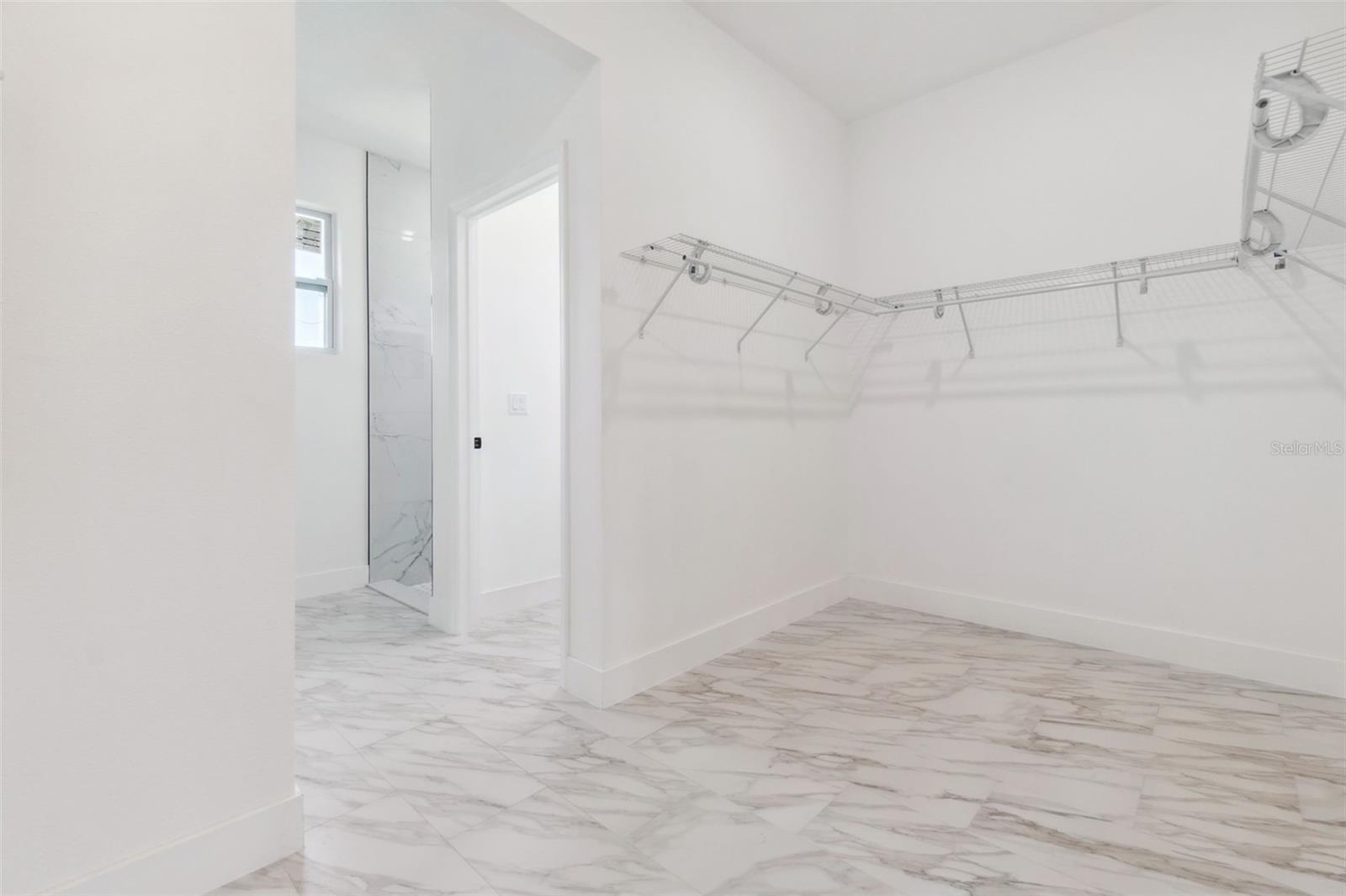 ROTONDA SANDS - Residential