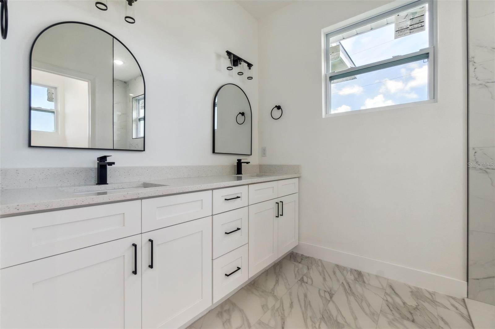 ROTONDA SANDS - Residential
