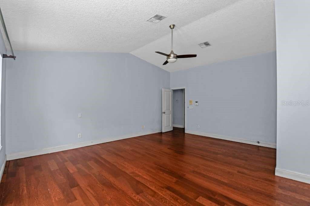 EAGLE TRACE - Residential Lease