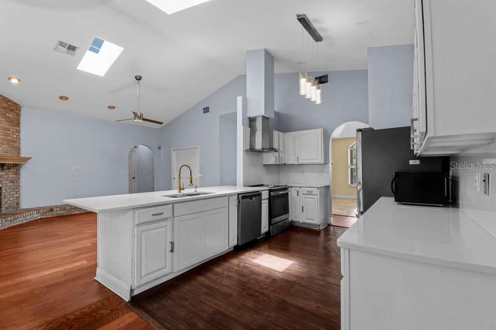 EAGLE TRACE - Residential Lease