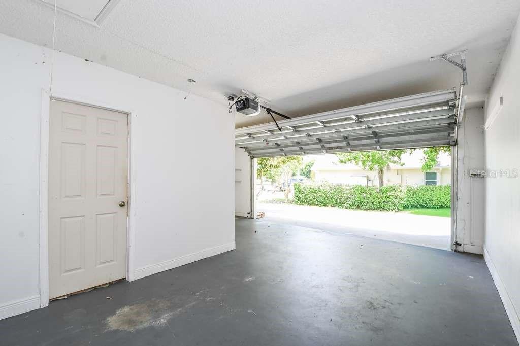 EAGLE TRACE - Residential Lease