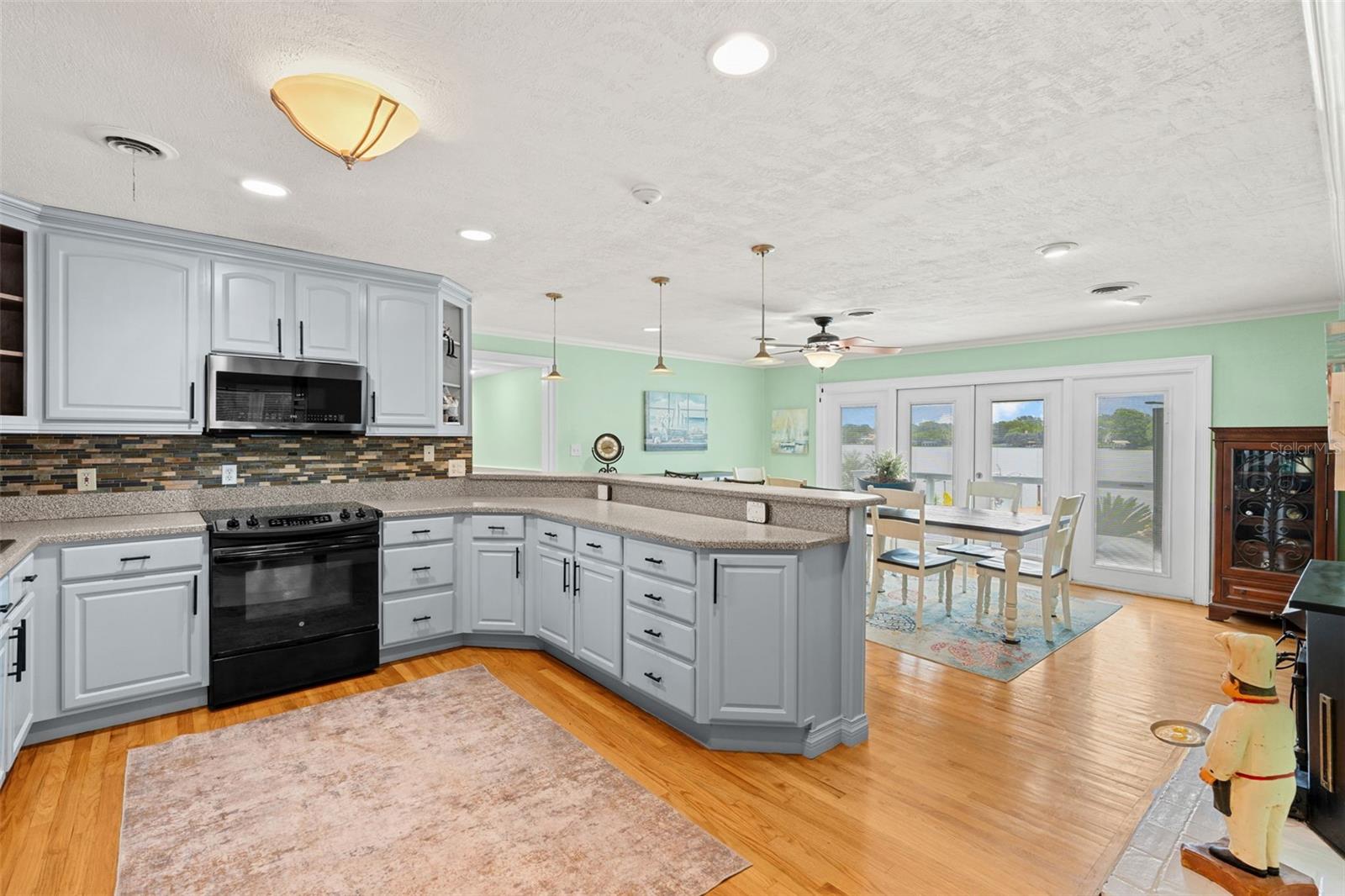LAKEWOOD SHORES 1ST ADD - Residential