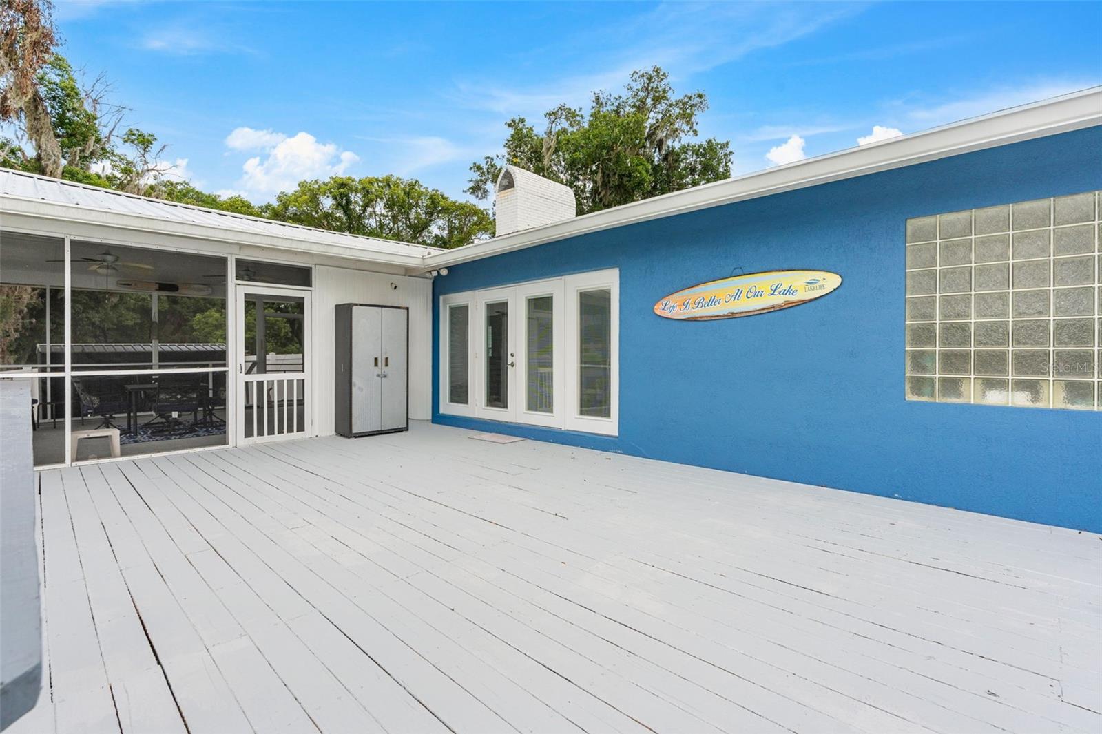 LAKEWOOD SHORES 1ST ADD - Residential