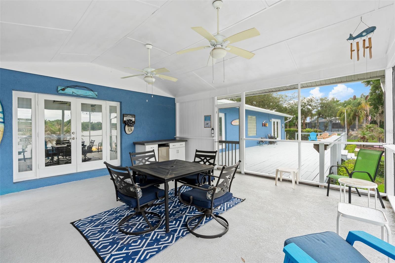 LAKEWOOD SHORES 1ST ADD - Residential