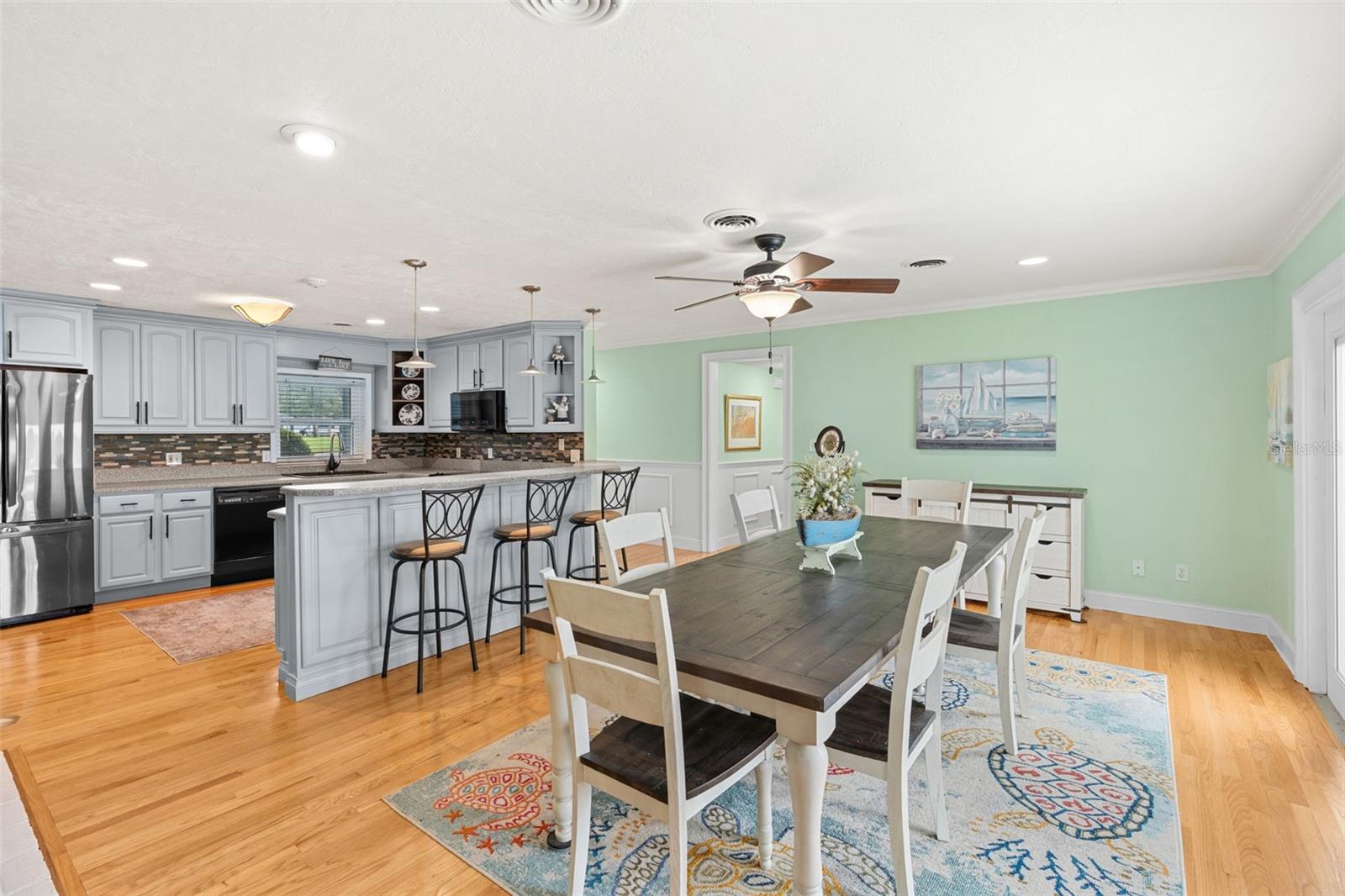 LAKEWOOD SHORES 1ST ADD - Residential