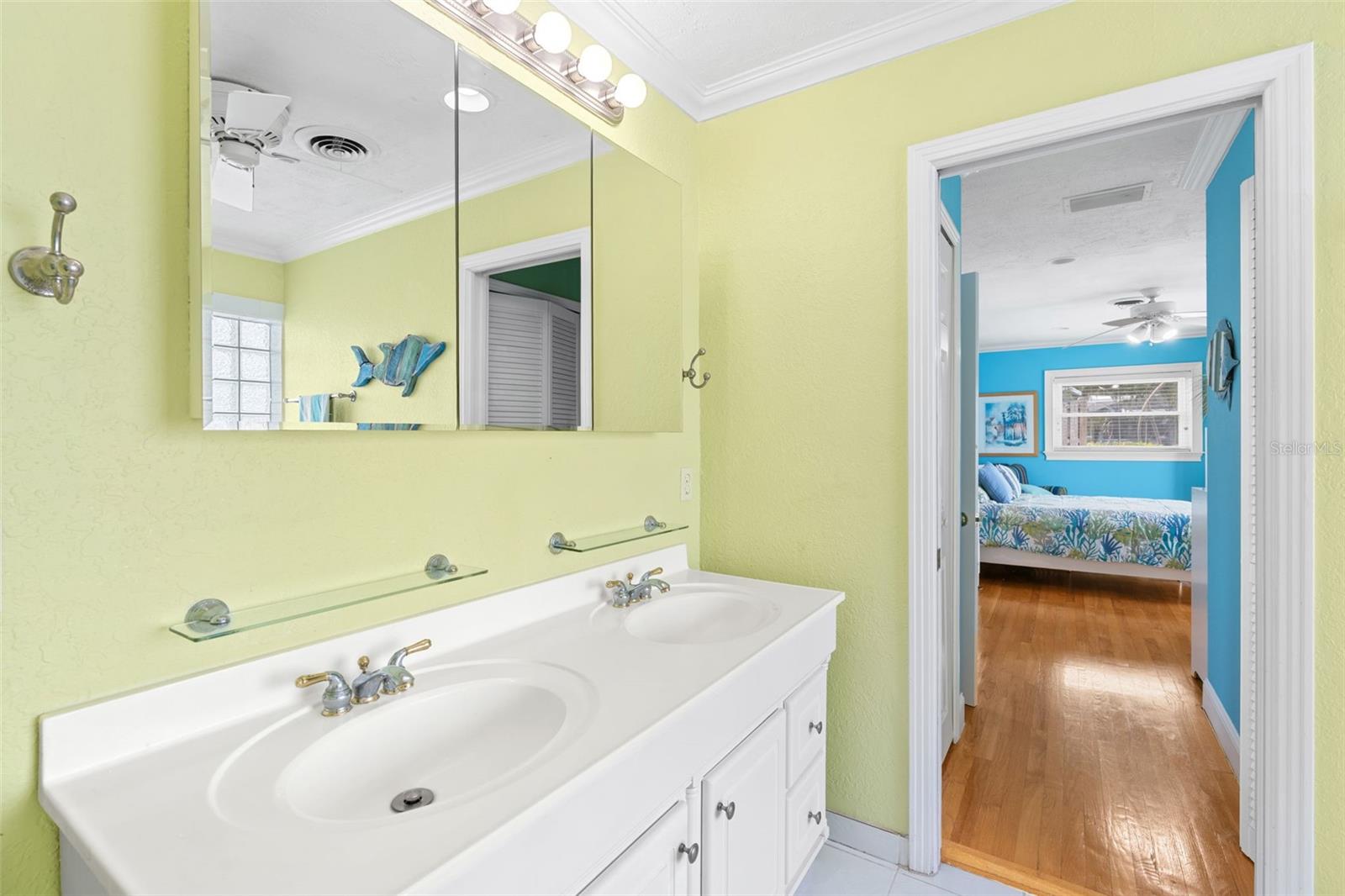 LAKEWOOD SHORES 1ST ADD - Residential