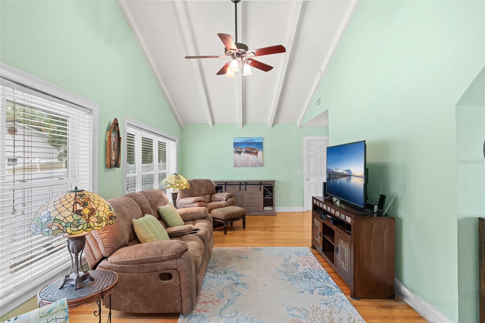 LAKEWOOD SHORES 1ST ADD - Residential