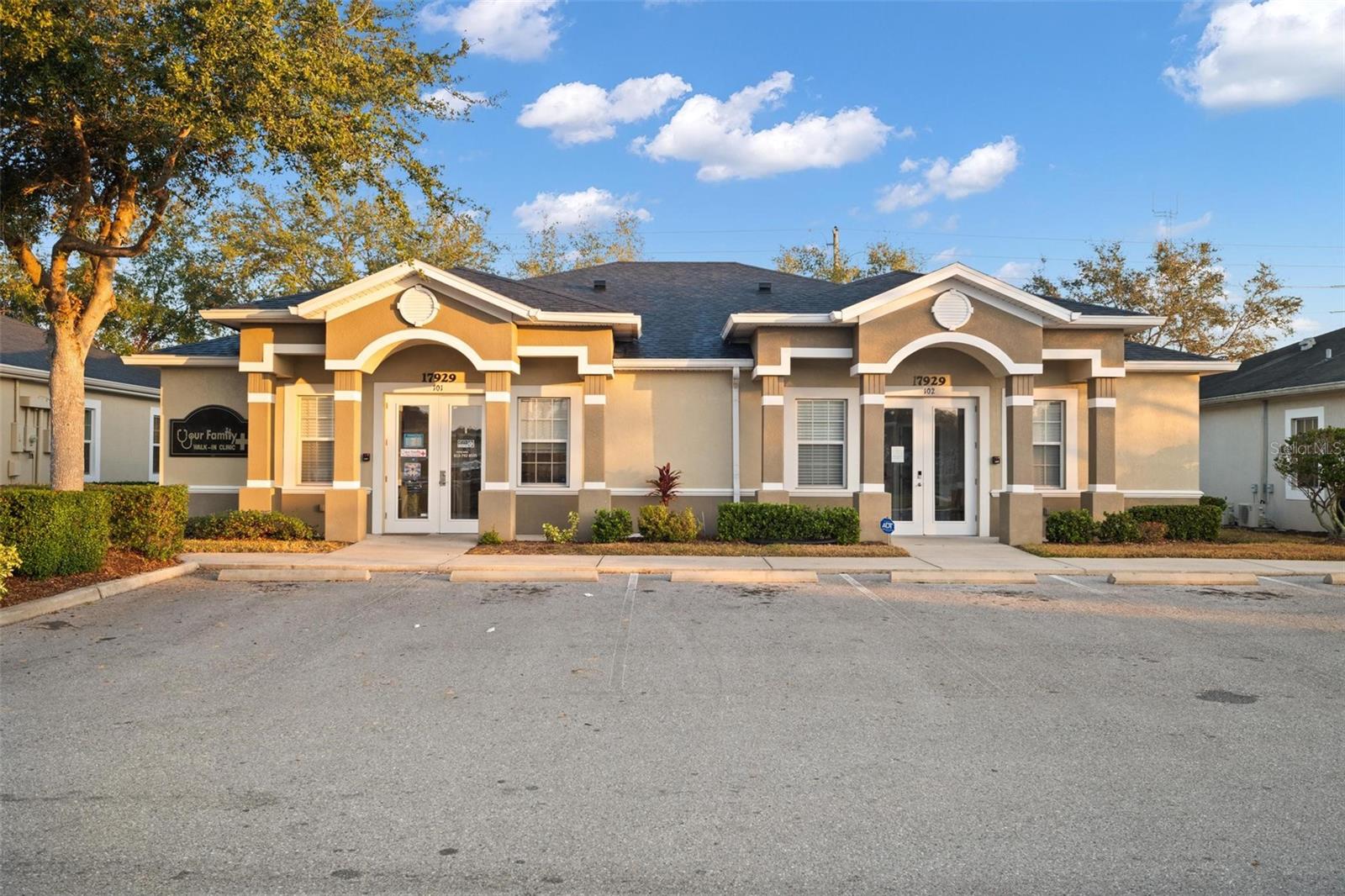 BALLANTRAE PROFESSIONAL - Commercial Sale