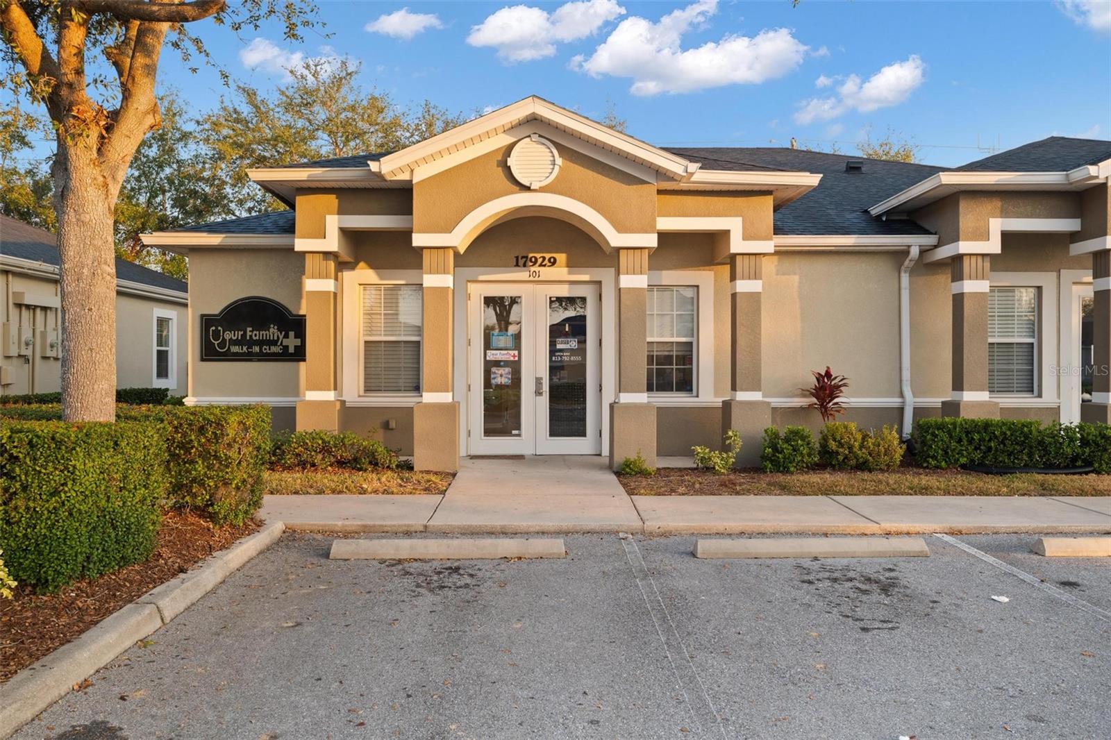 BALLANTRAE PROFESSIONAL - Commercial Sale