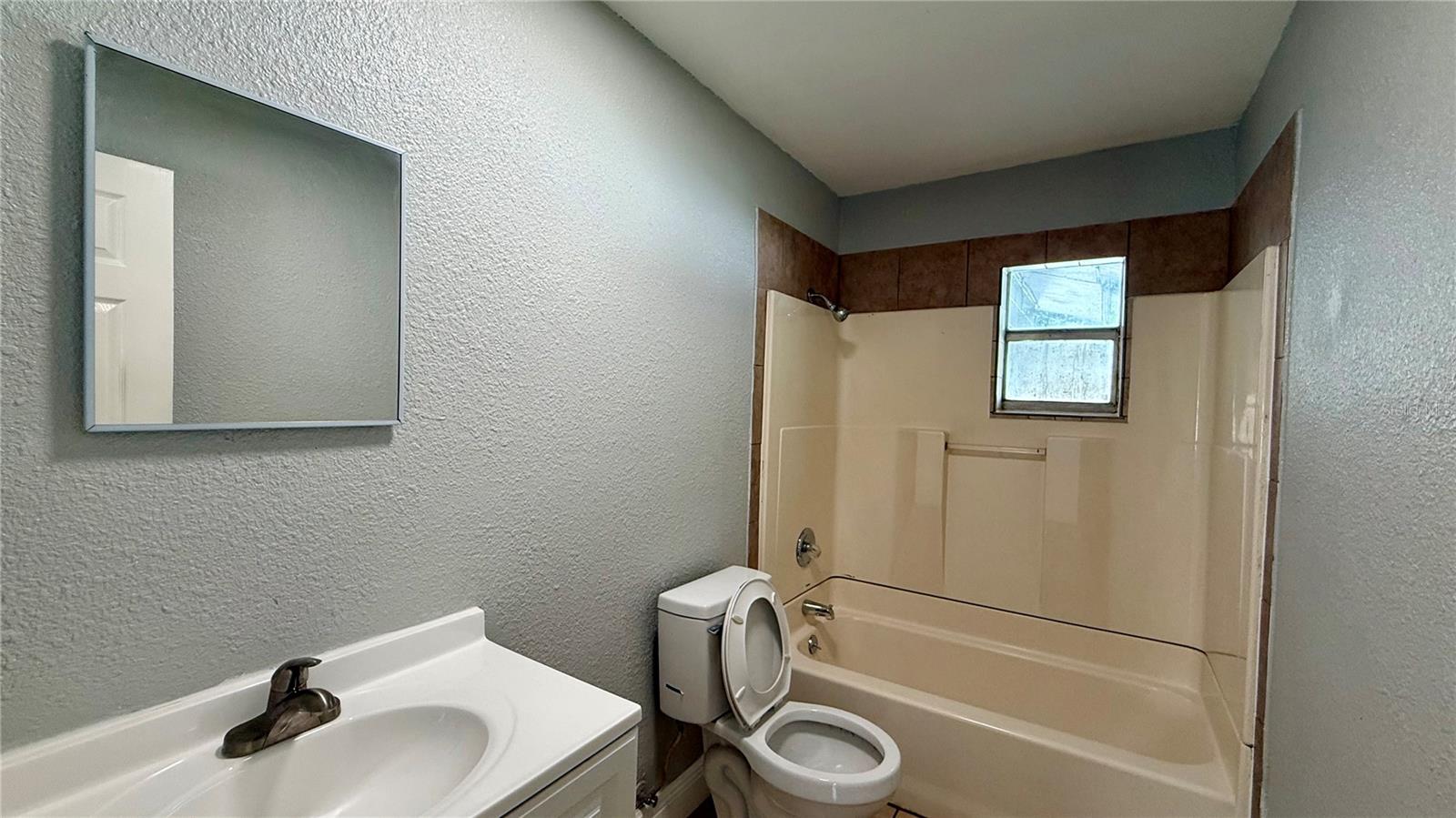 UNKNOWN - Residential Lease