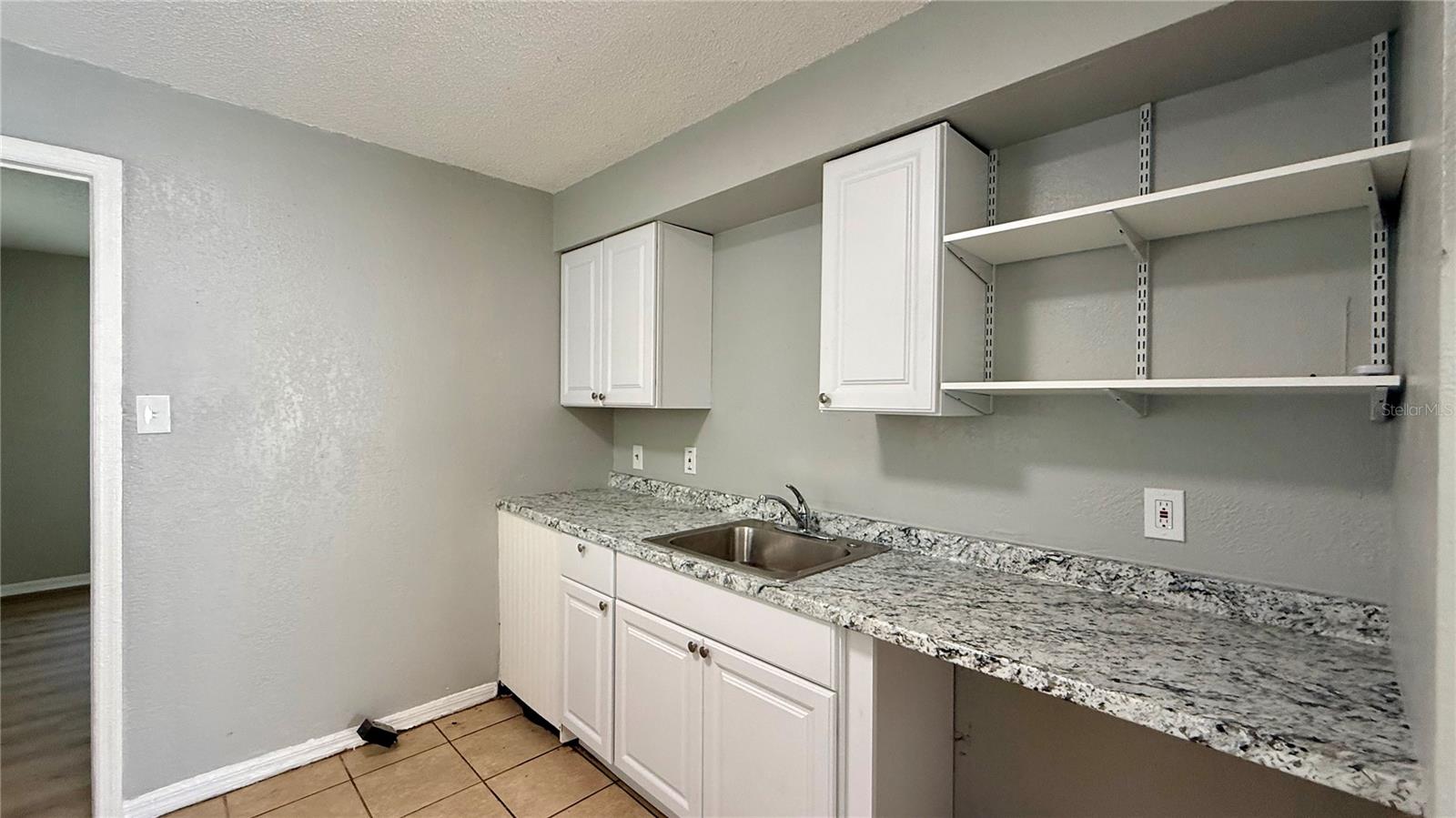 UNKNOWN - Residential Lease