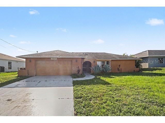 CAPE CORAL - Residential