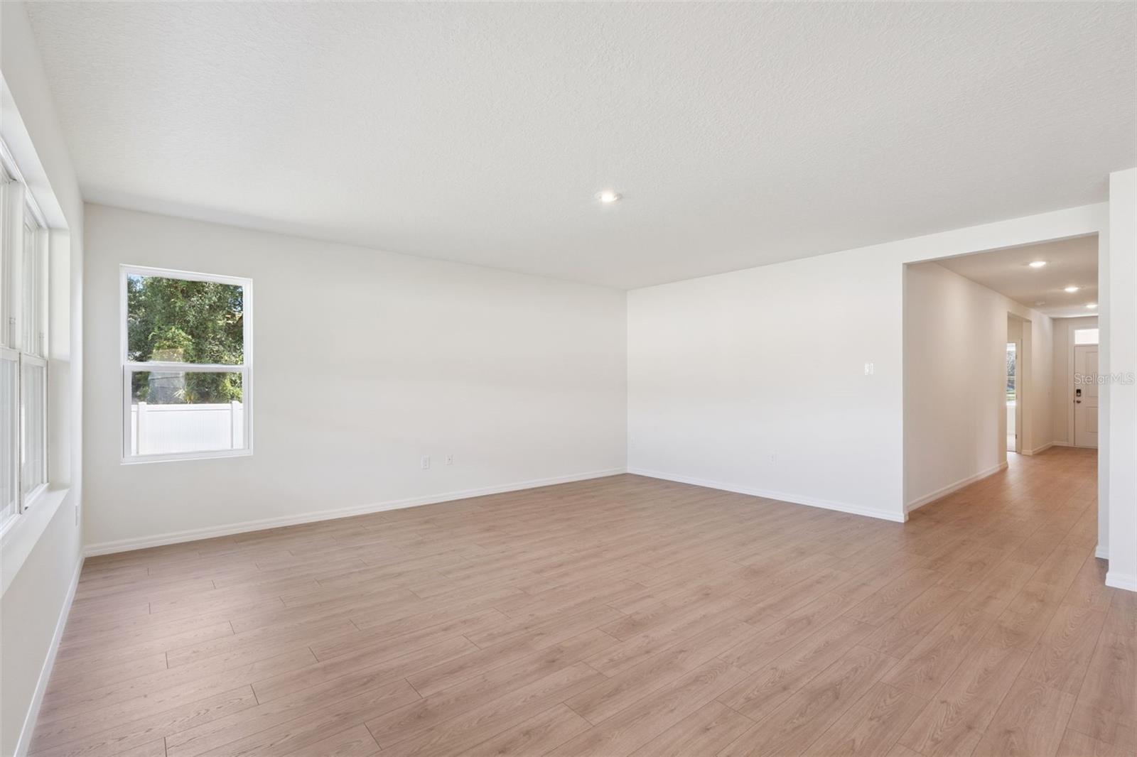 HARMONY WEST - Residential