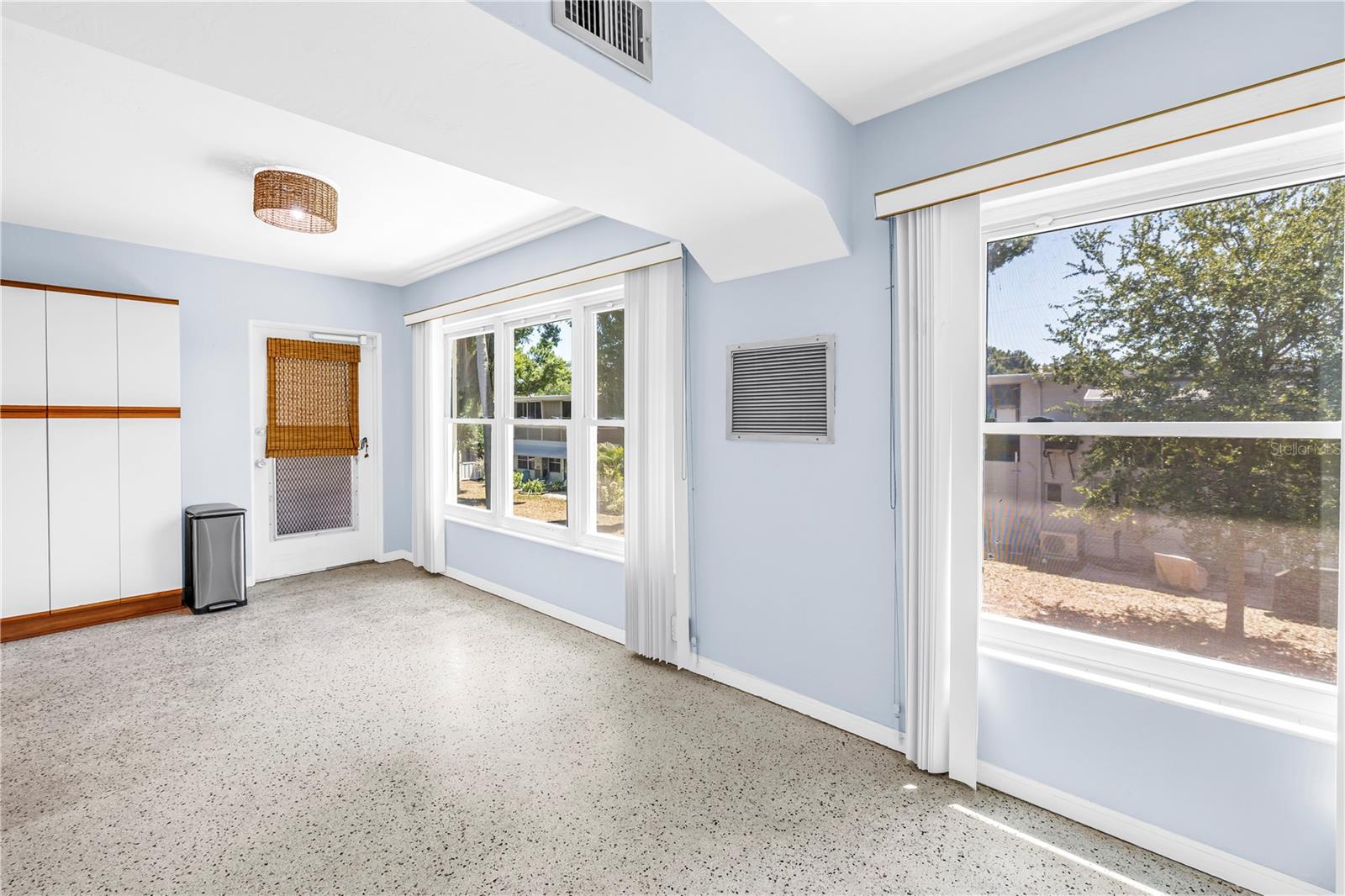 CLEARVIEW OAKS BLDG 26 - Residential