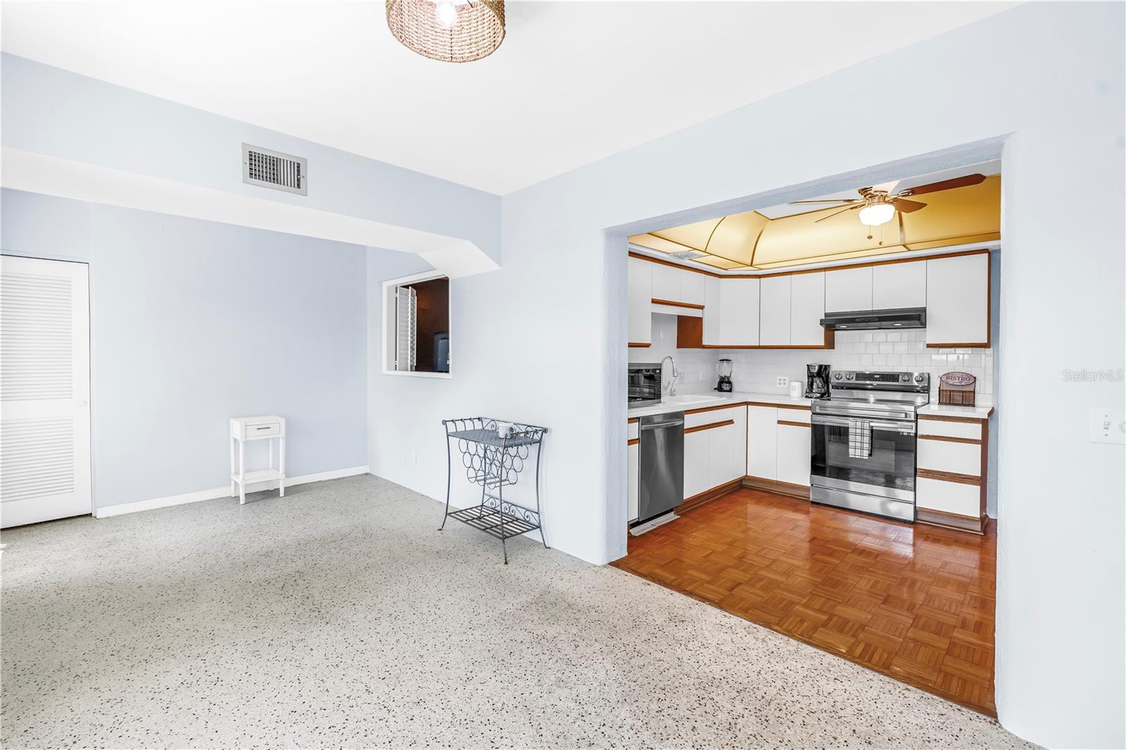 CLEARVIEW OAKS BLDG 26 - Residential