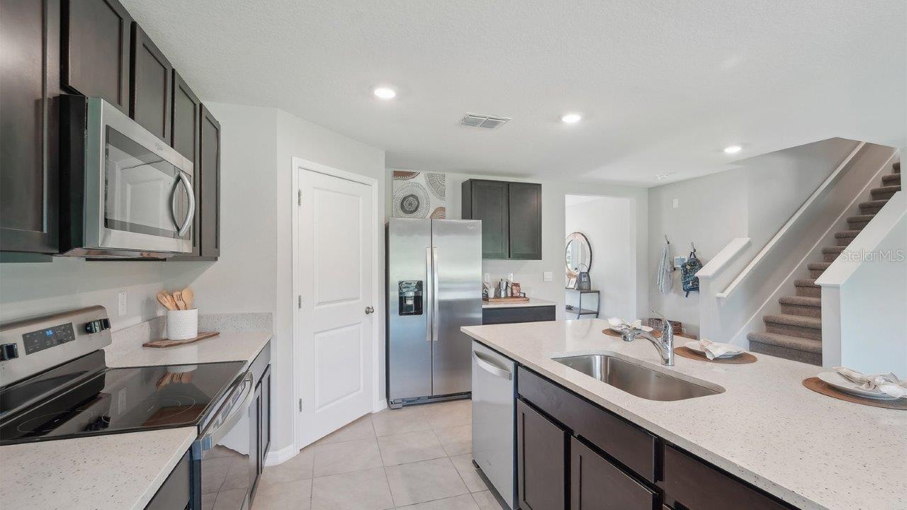 RIVERSIDE TERRACE - Residential