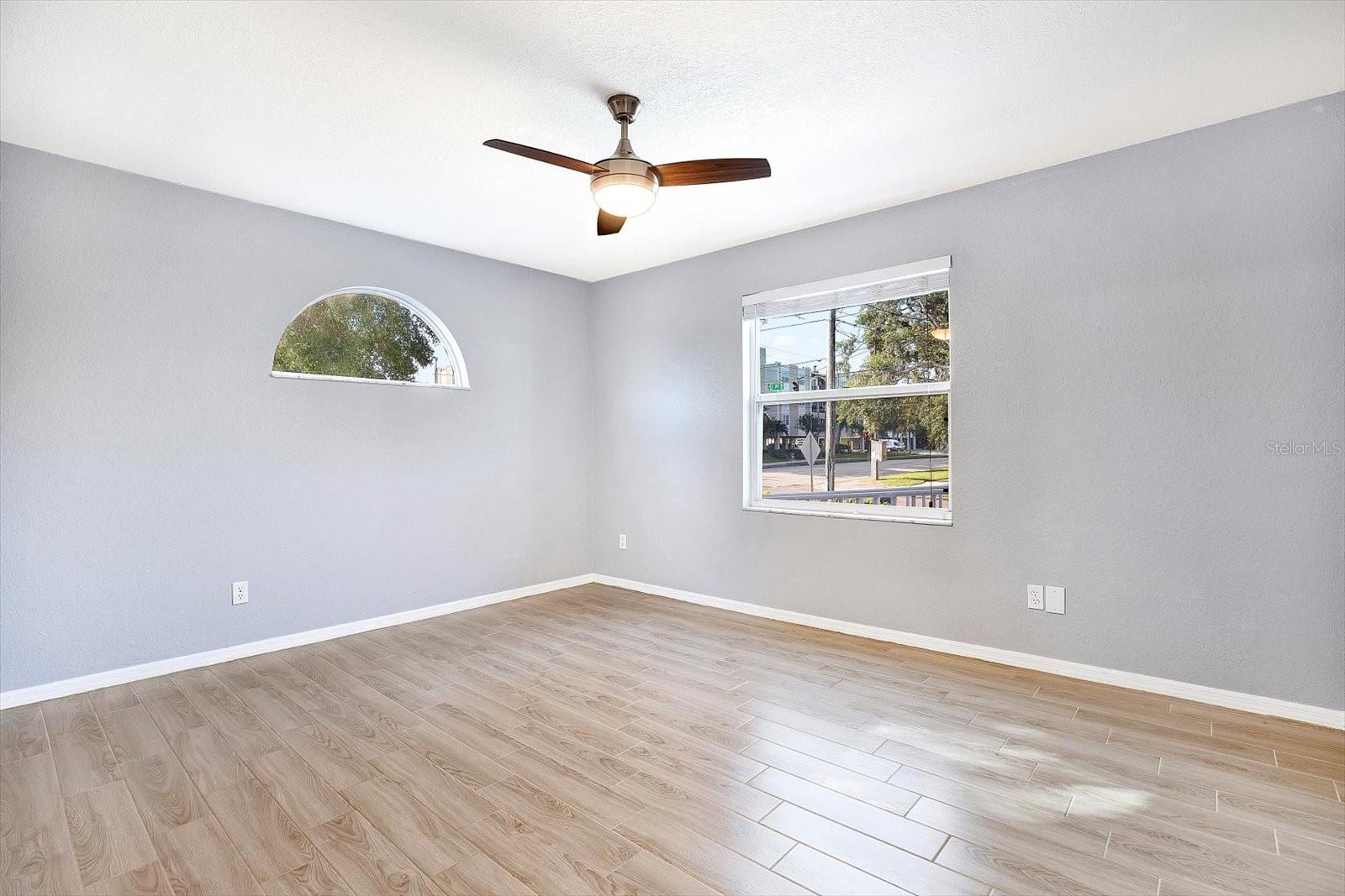 HARCOURT - Residential Lease