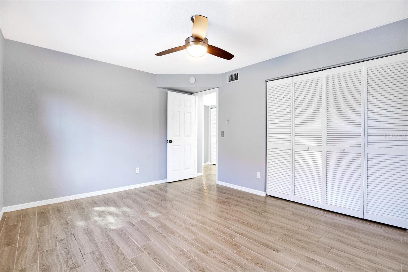 HARCOURT - Residential Lease