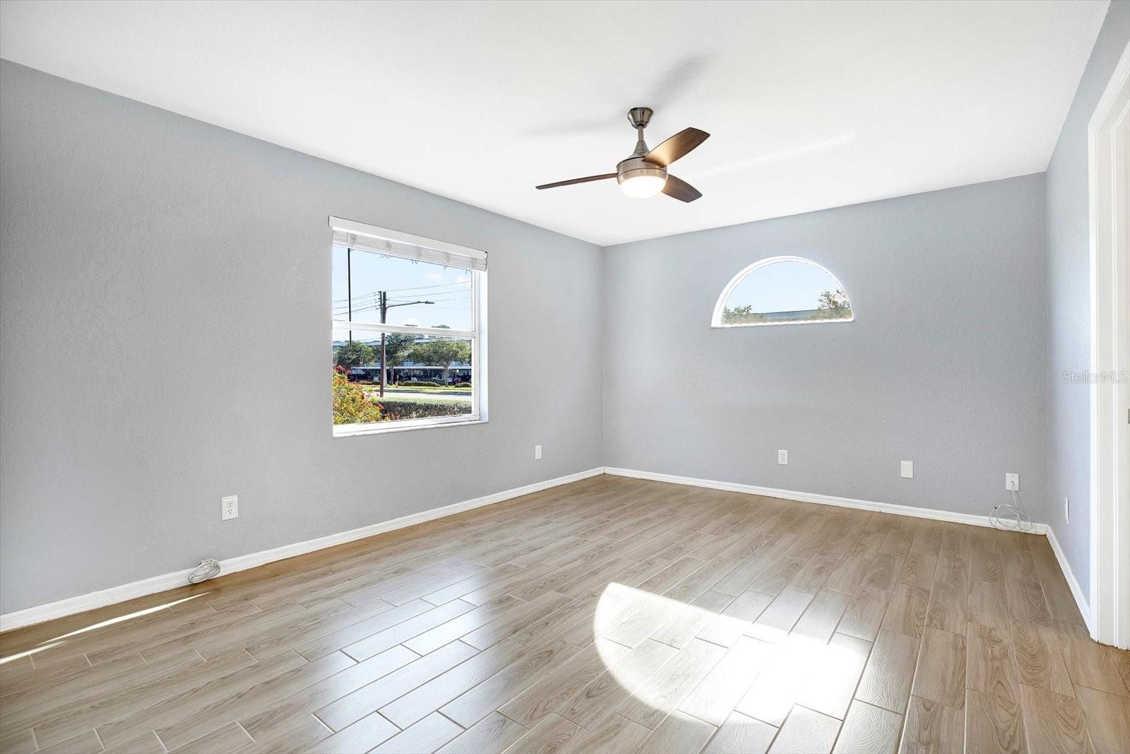 HARCOURT - Residential Lease