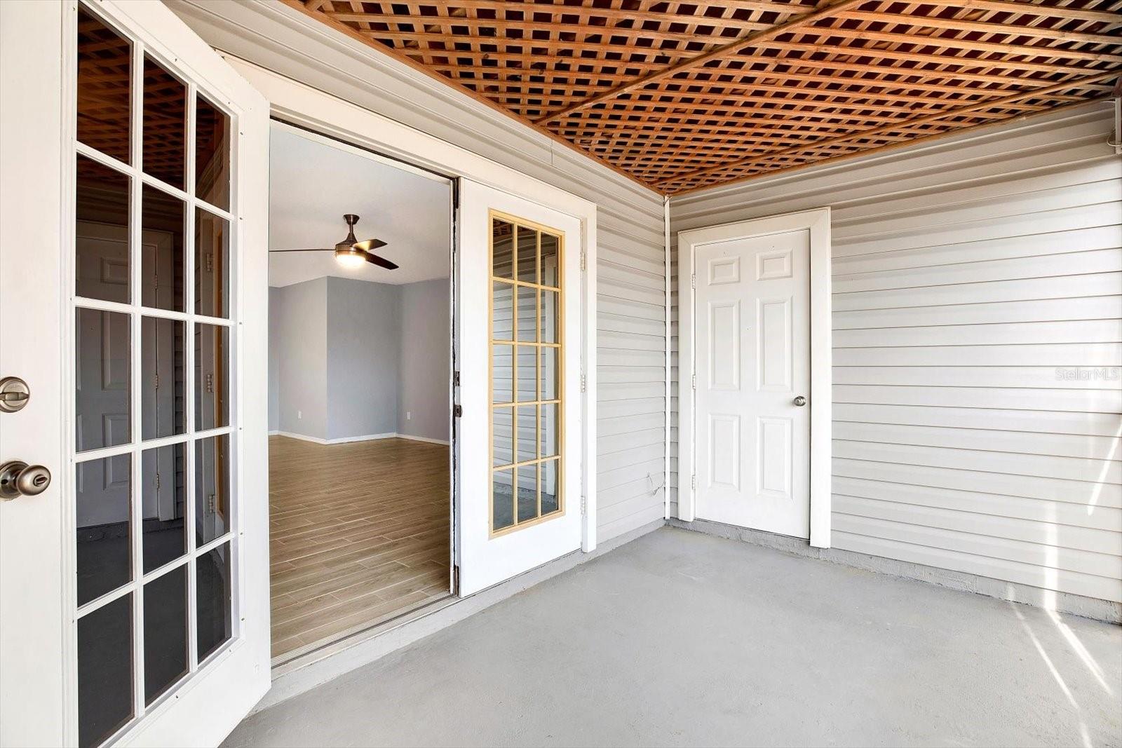 HARCOURT - Residential Lease
