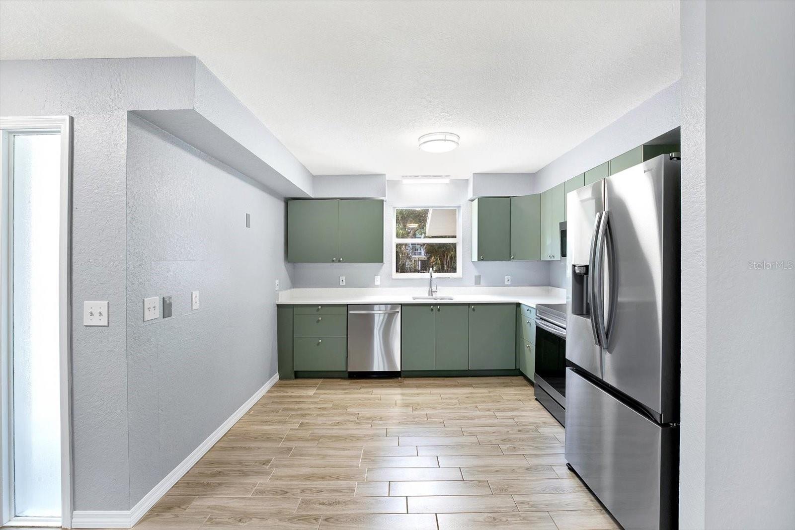 HARCOURT - Residential Lease