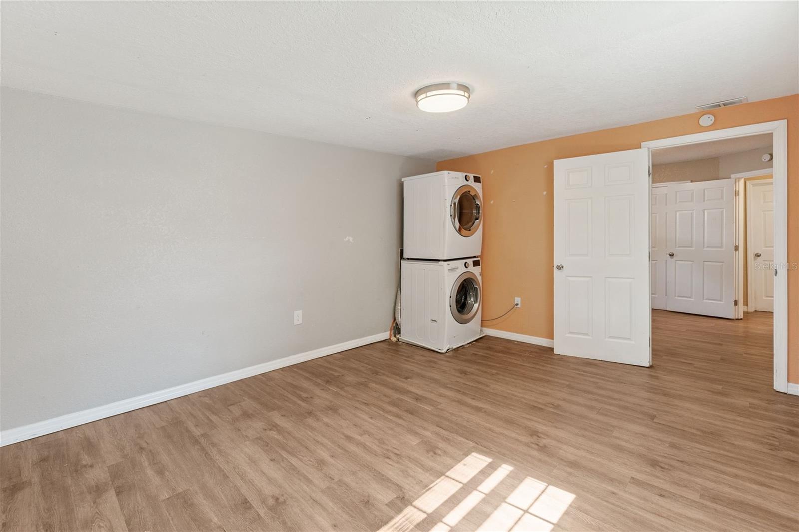 L C COXS ADD - Residential Lease