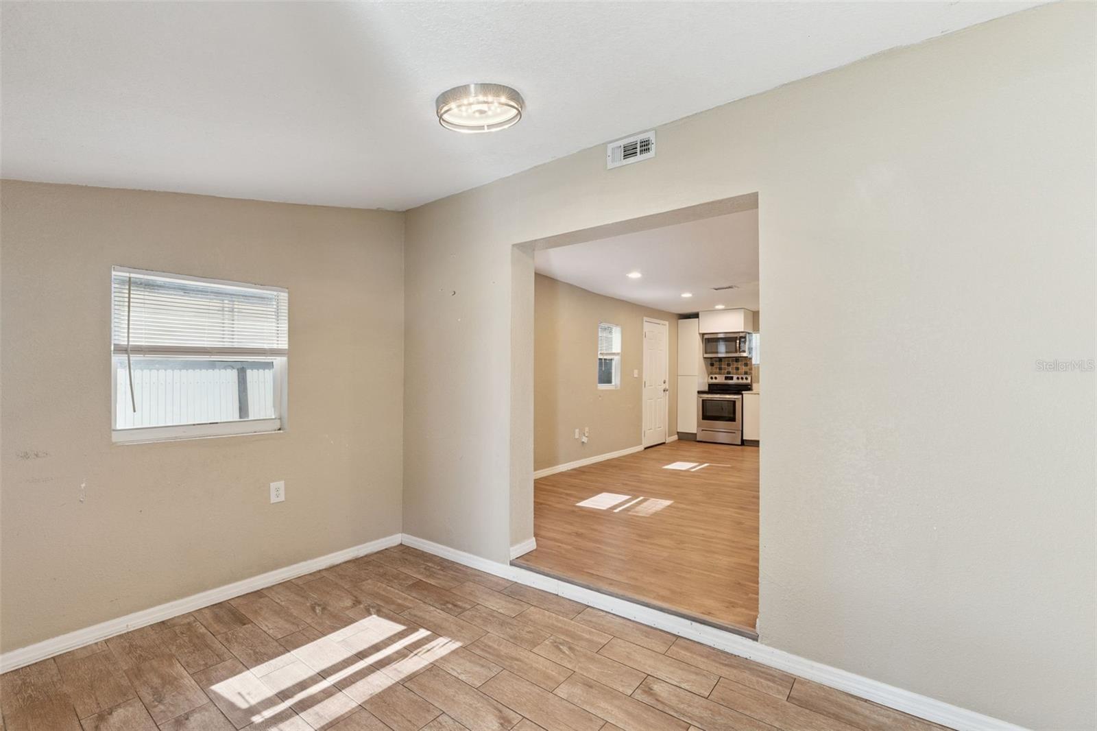 L C COXS ADD - Residential Lease