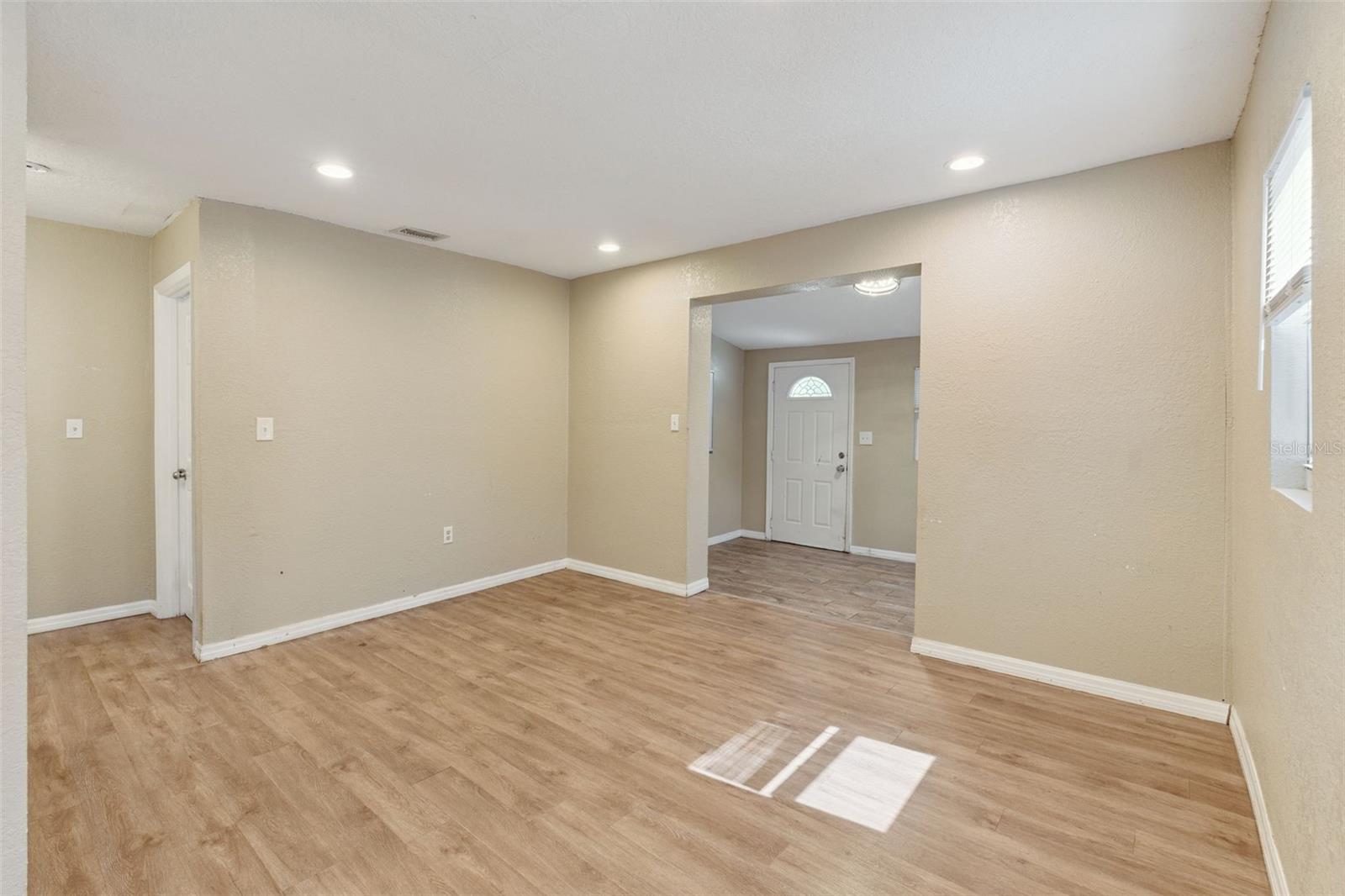 L C COXS ADD - Residential Lease