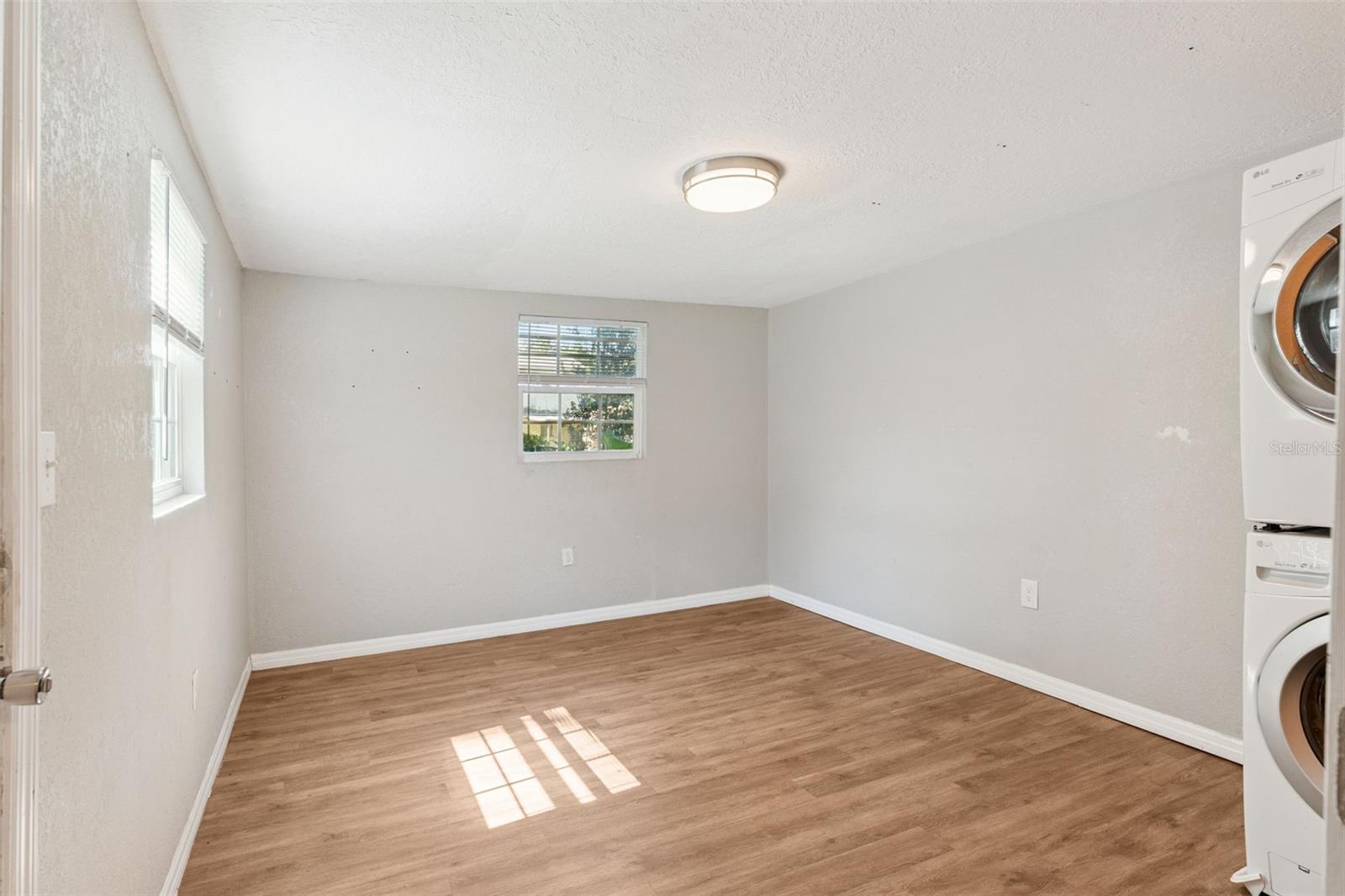 L C COXS ADD - Residential Lease