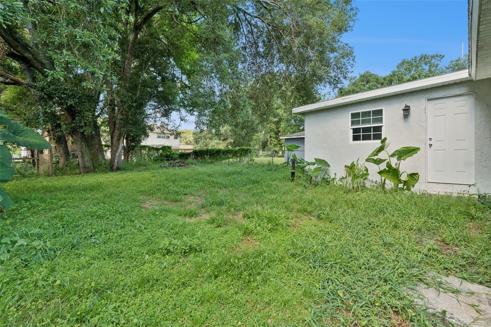 L C COXS ADD - Residential Lease