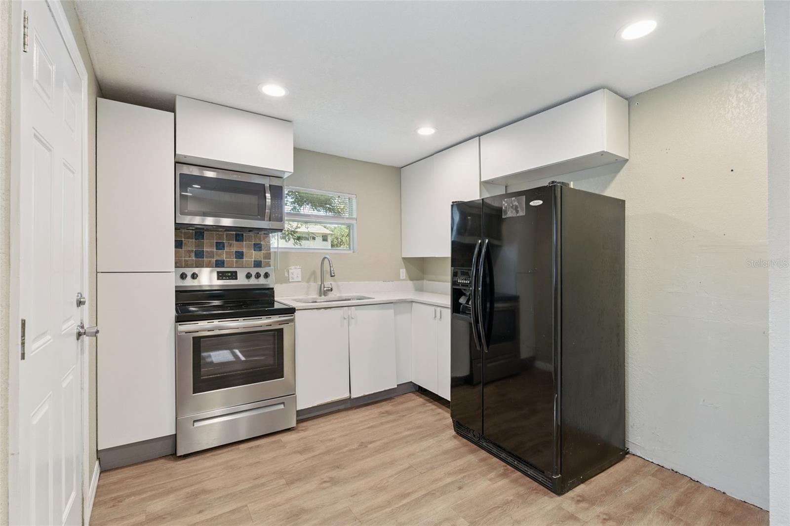 L C COXS ADD - Residential Lease