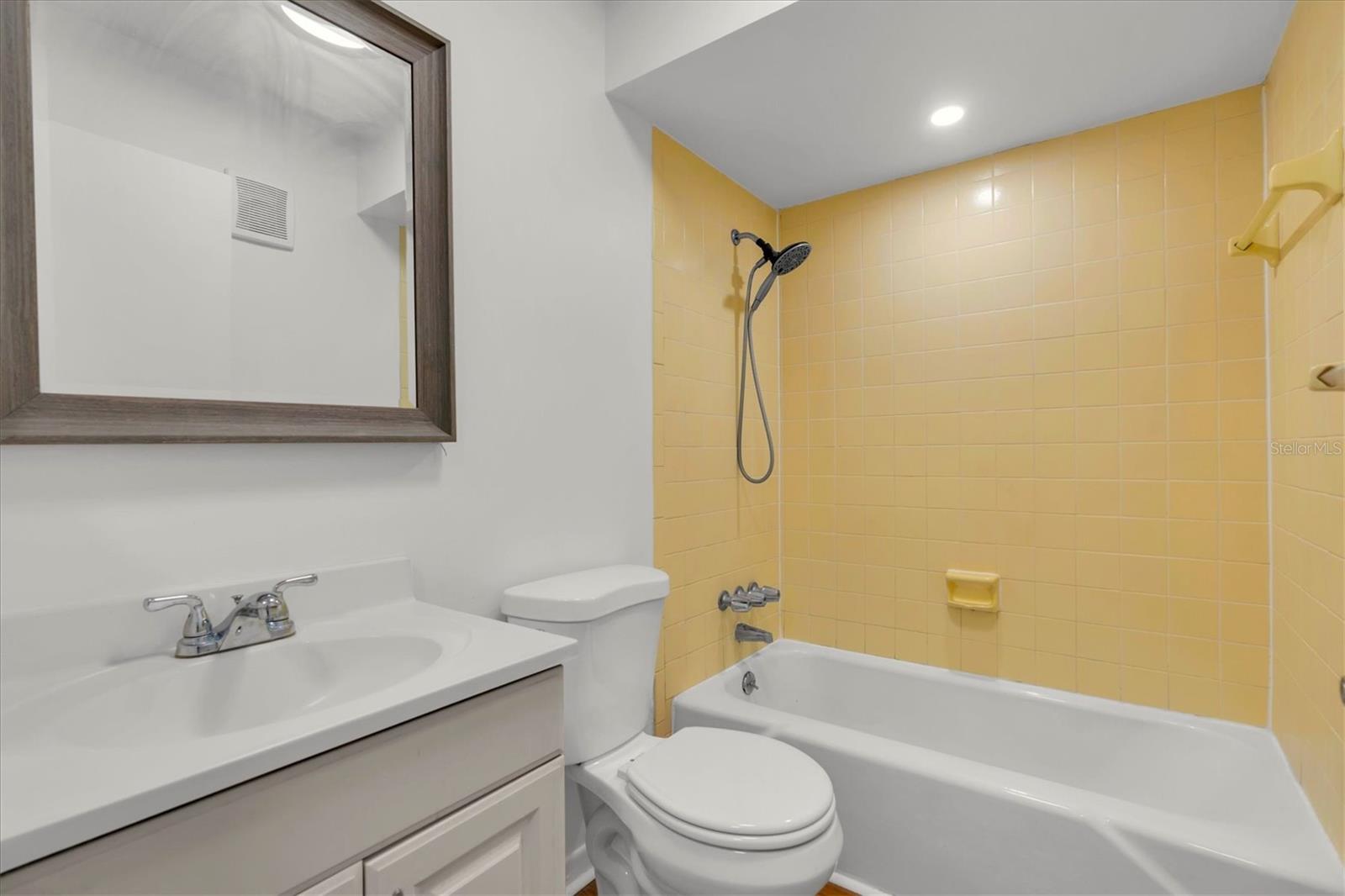 PARK VIEW HEIGHTS - Residential Lease