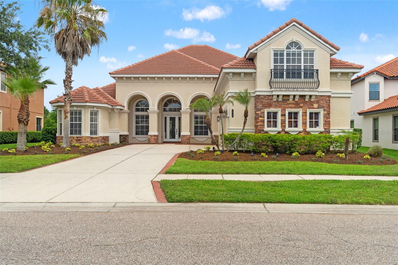 GRAND HAMPTON PH 3 - Residential