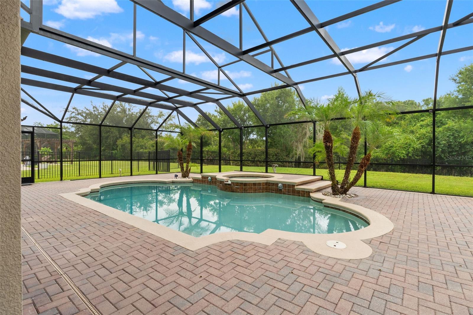 GRAND HAMPTON PH 3 - Residential