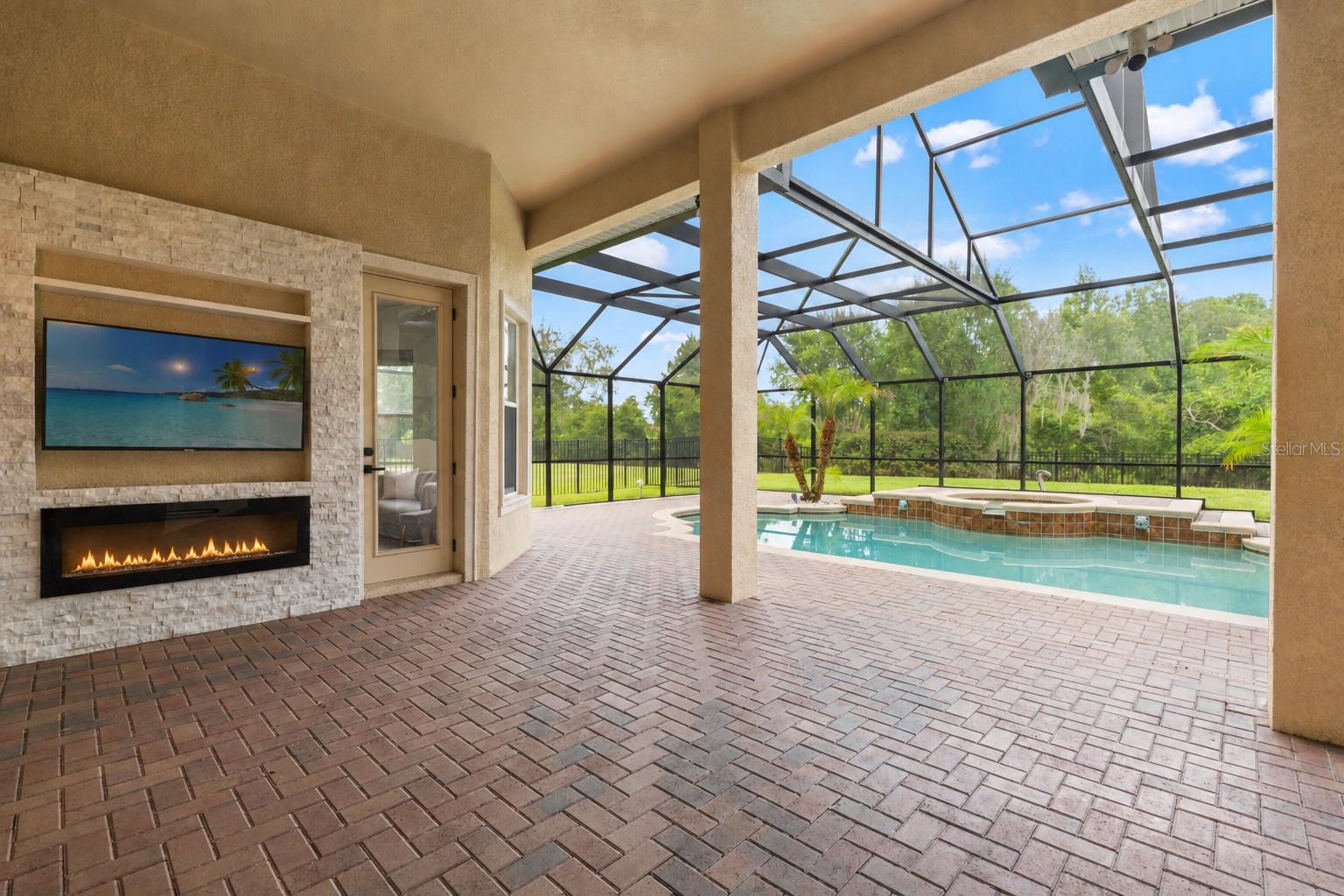 GRAND HAMPTON PH 3 - Residential