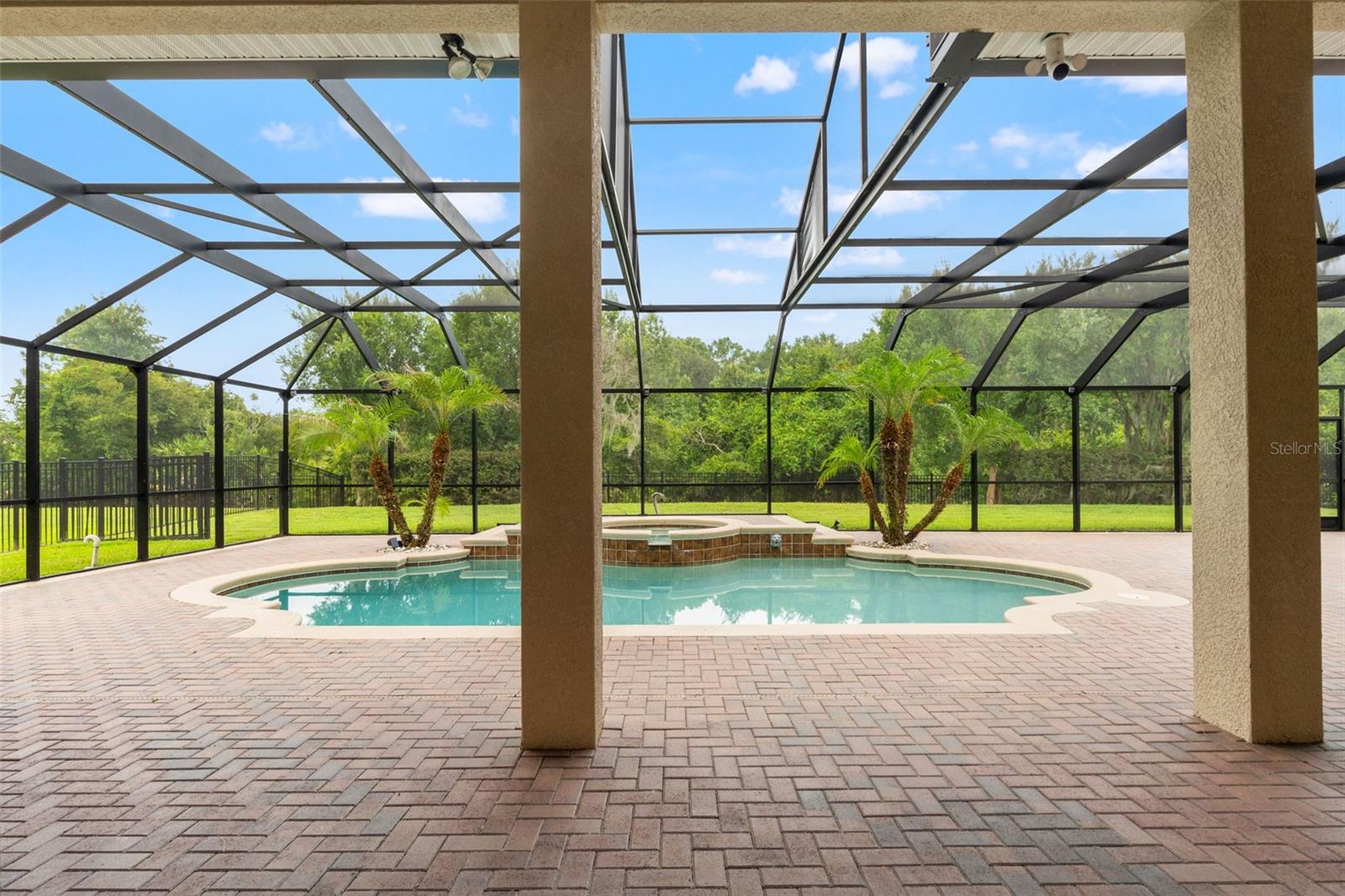 GRAND HAMPTON PH 3 - Residential