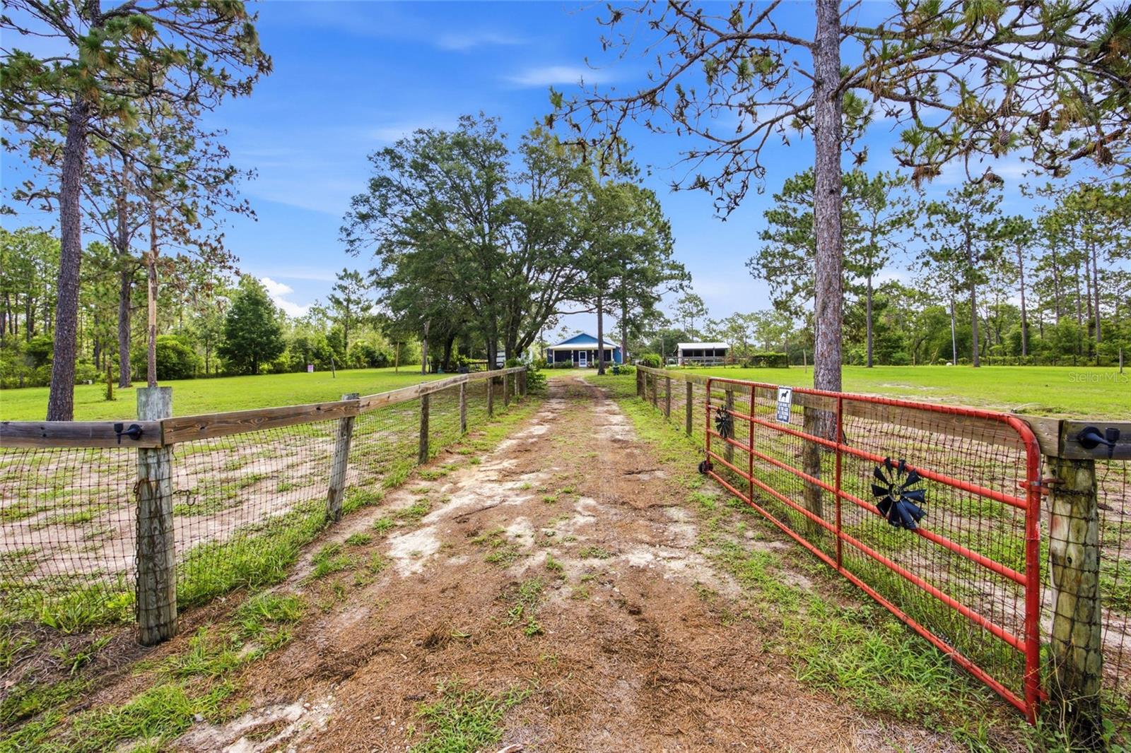 FOX GROVE FARMS - Residential