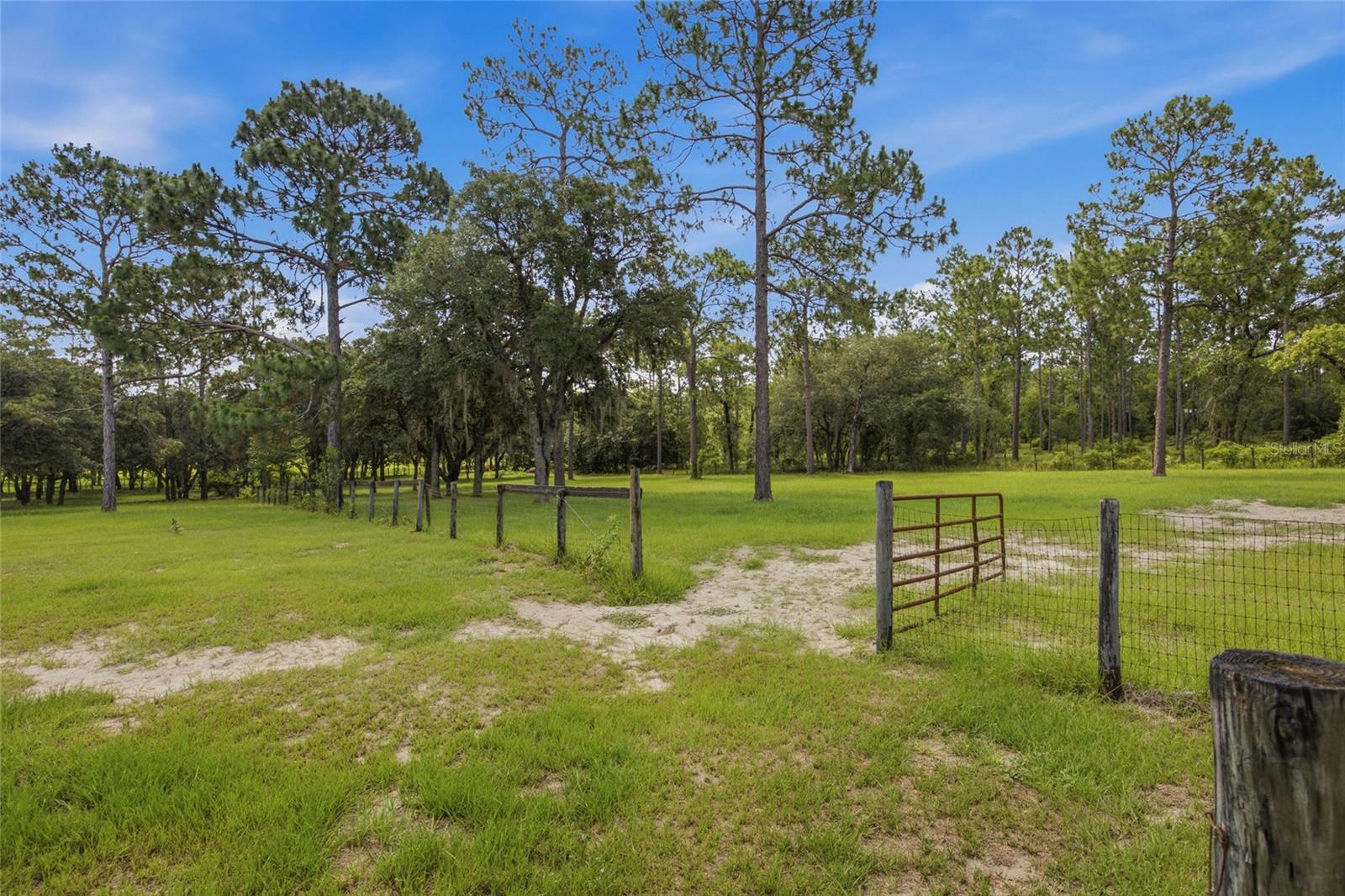 FOX GROVE FARMS - Residential