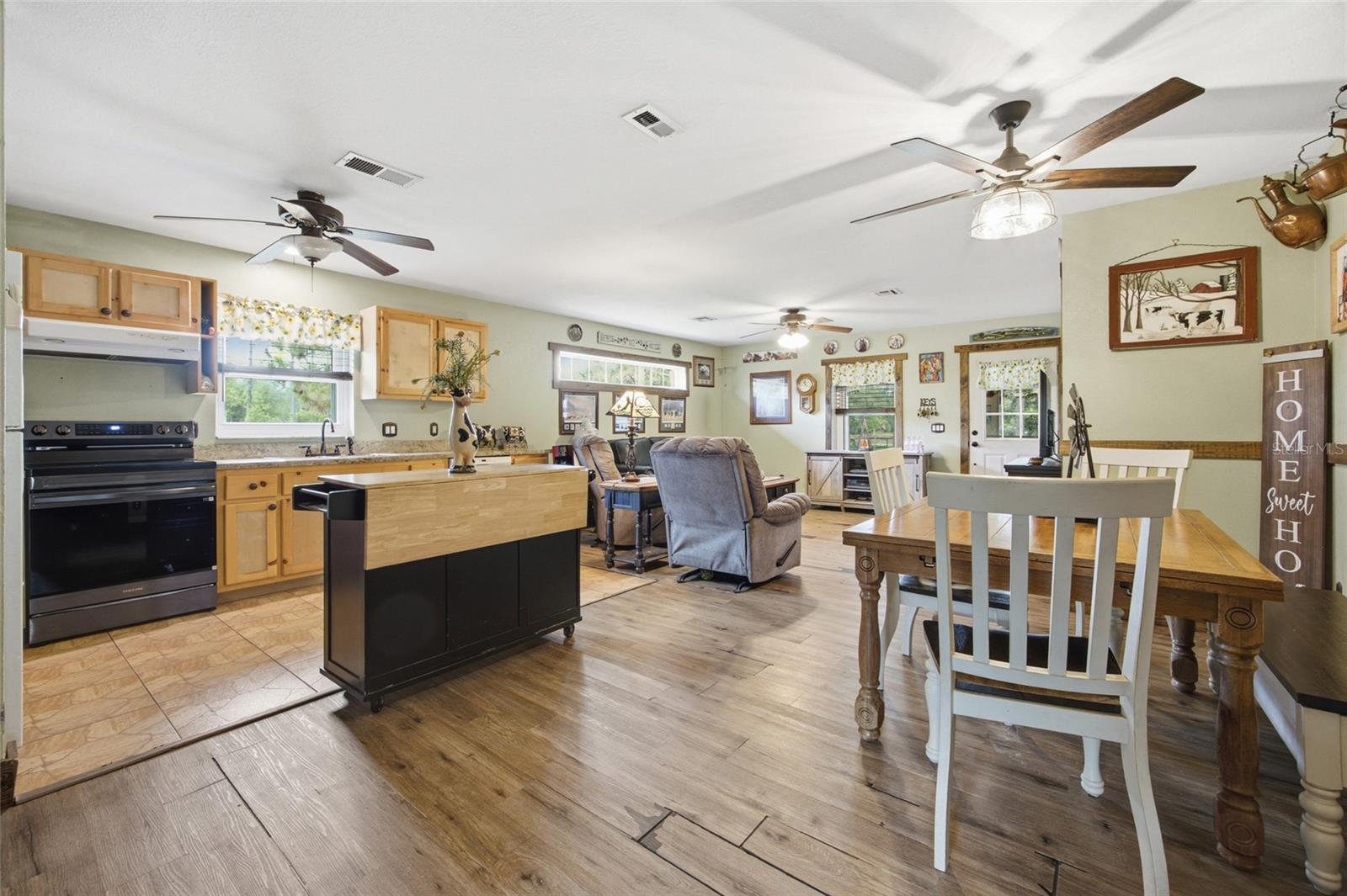 FOX GROVE FARMS - Residential