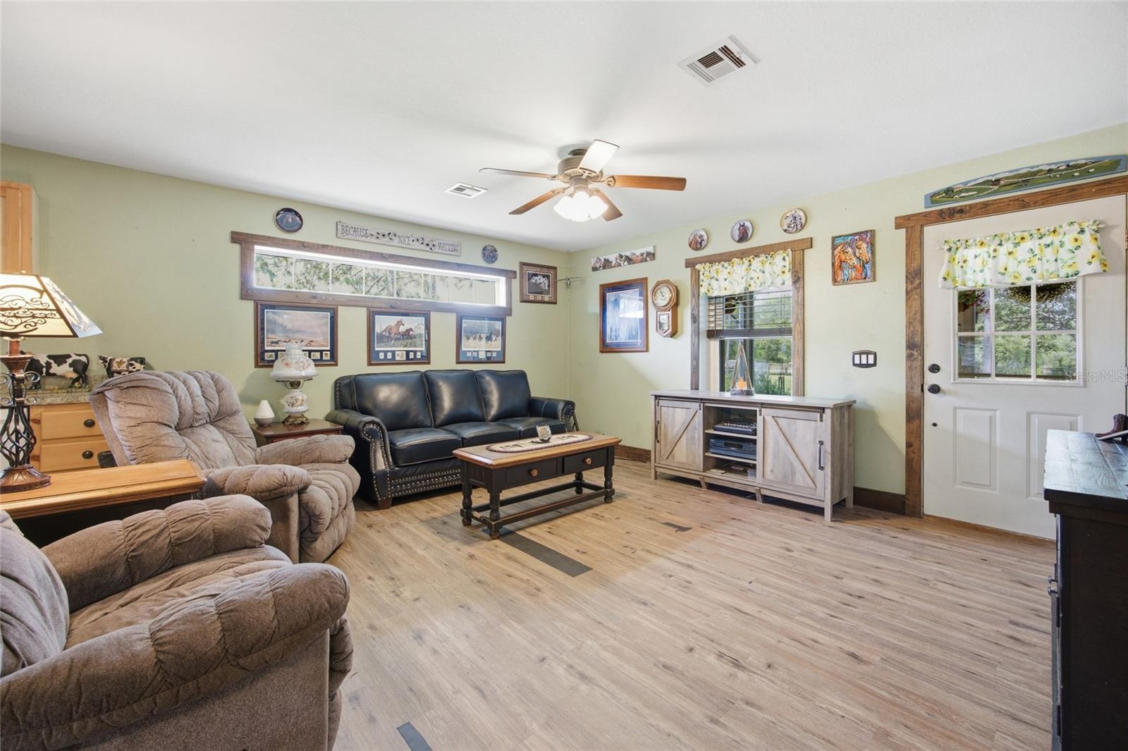 FOX GROVE FARMS - Residential